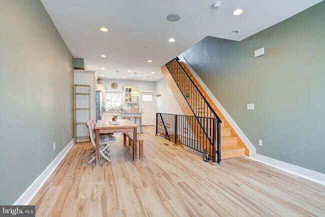 Photo - 1509 Dorrance St