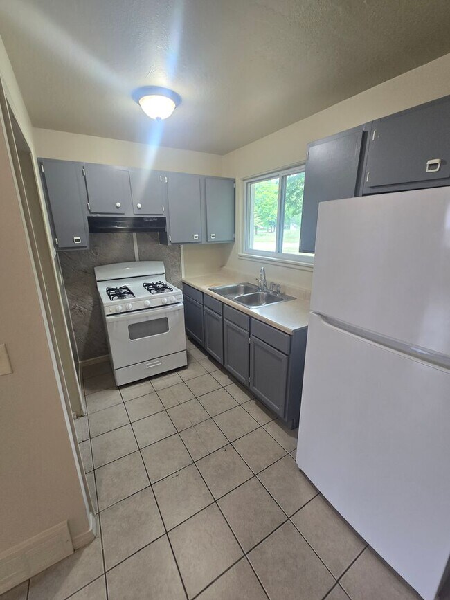 Photo - 1304 Braley St Unit 1306 Braley