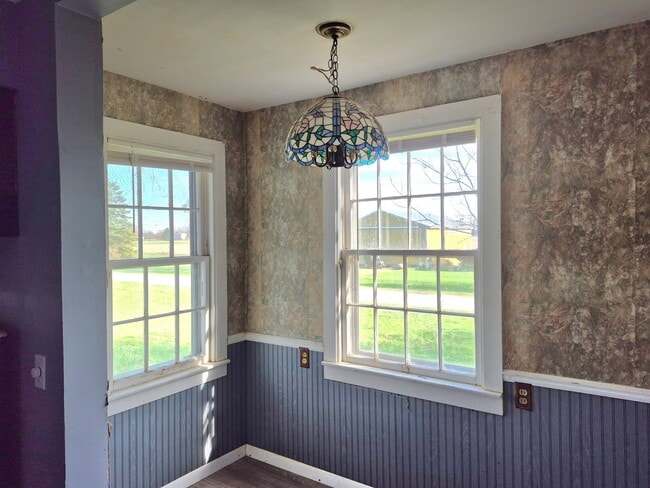 Photo - 7489 Jefferson St