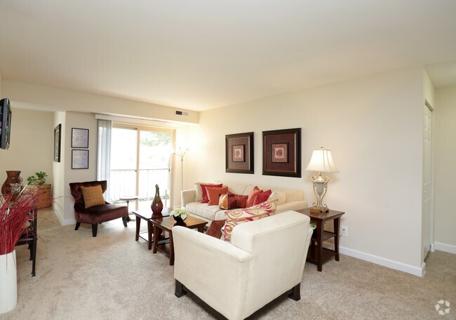 Oakton Park Apartments
