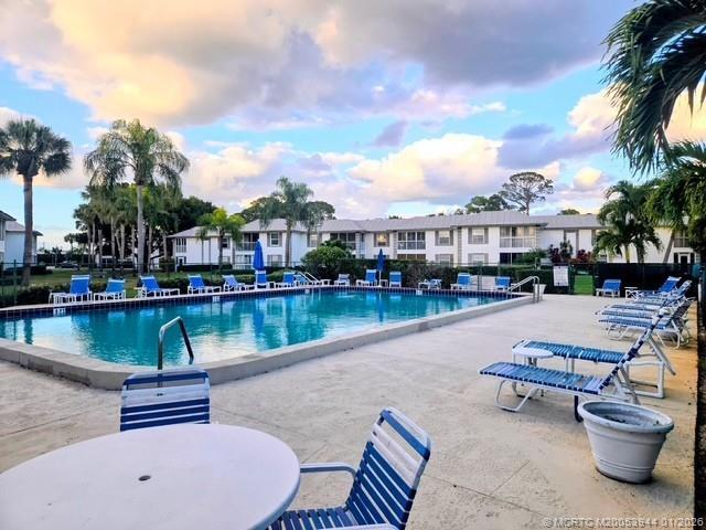 Photo - 803 SE Central Pkwy Unit 5