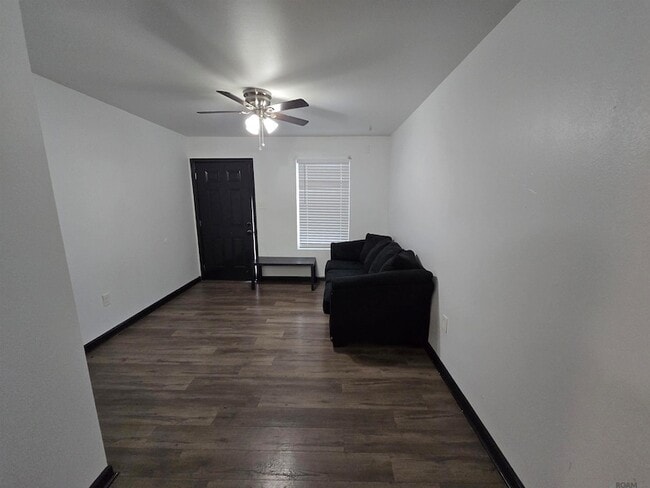 Photo - 947 Grebe St Unit 4