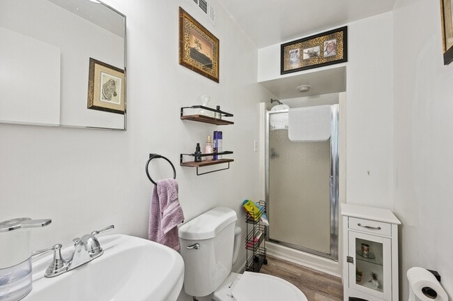 Photo - 4399 Hialeah Dr