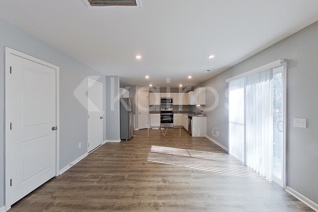 Photo - 2639 Provence Dr SE