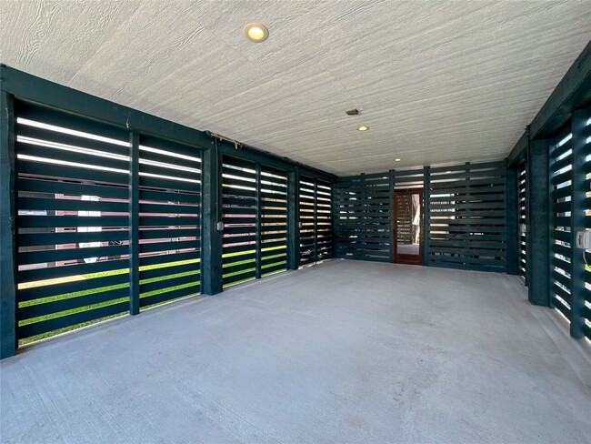 Photo - 1208 32nd St