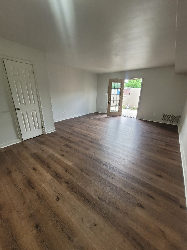 Photo - 4 Bainbridge Ave