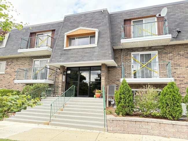 Building Photo - 3856 S Parkway Dr Unit 3A Rental