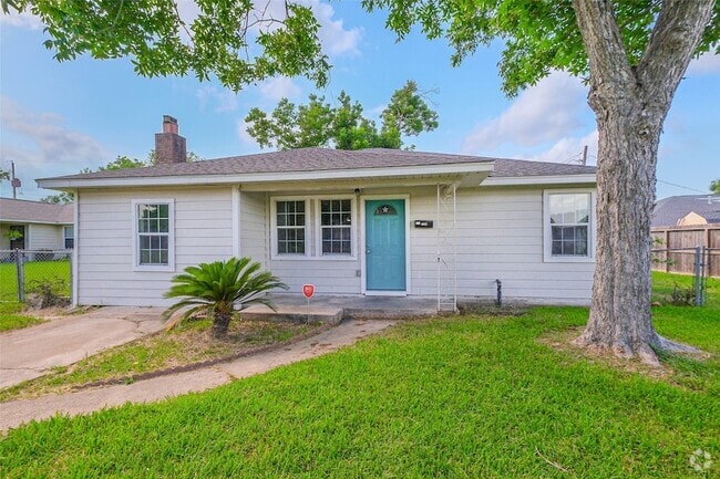Building Photo - 3313 Chestershire Dr Rental