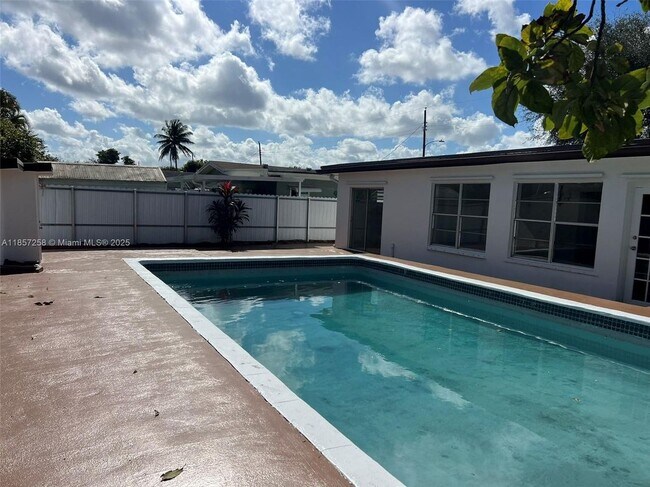 Photo - 2601 Acapulco Dr Unit HOME