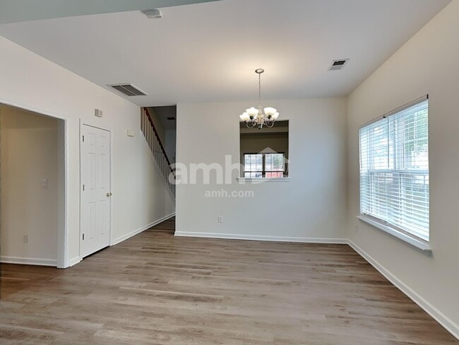 Photo - 2314 Lexington Ave