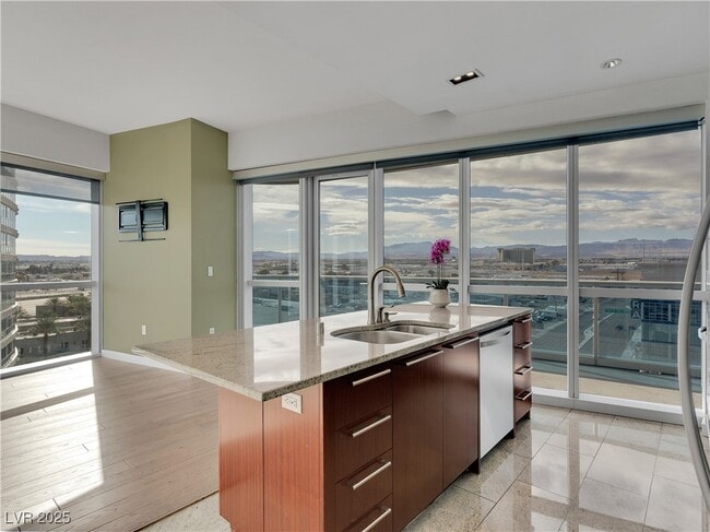 Photo - 4471 Dean Martin Dr Unit 1001