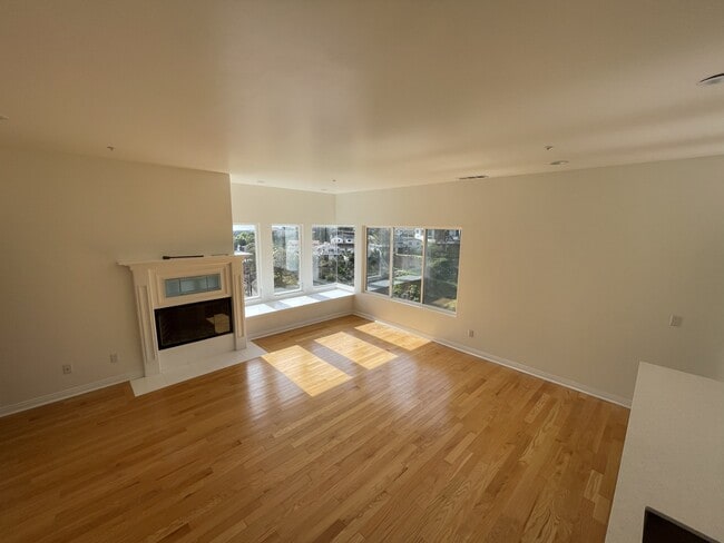 Photo - 473 Lincoln Dr Unit Ocean View