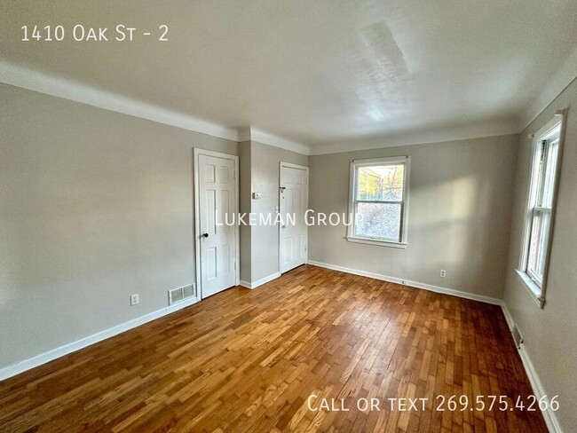 1 Bedroom, 1 Bathroom - Vine Neighborhood ... - 1 Bedroom, 1 Bathroom - Vine Neighborhood ... Apartment Unit 2