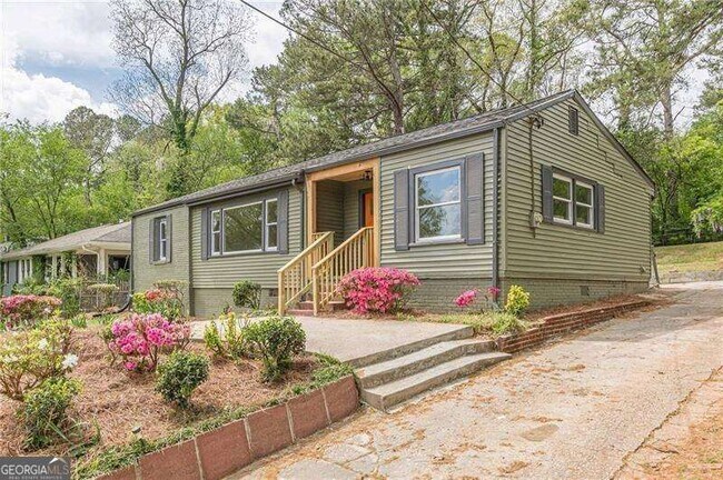 Building Photo - 525 Rosemont Dr
