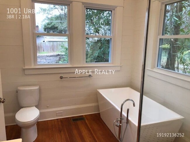 Photo - 1001 Urban St