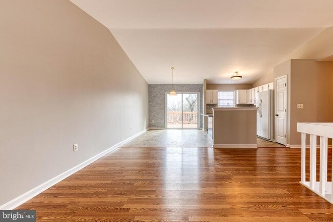 Photo - 1193 Bayview Vista