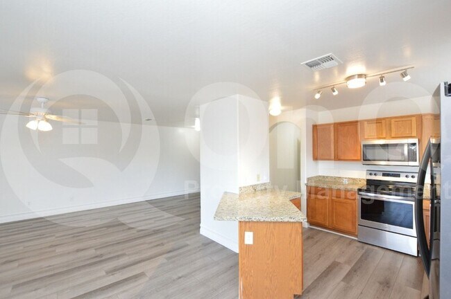 Photo - 8830 W Coronado Dr