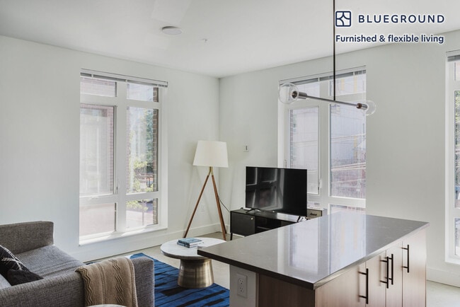 Photo - 104 12th Ave Unidad SI FL4-ID749