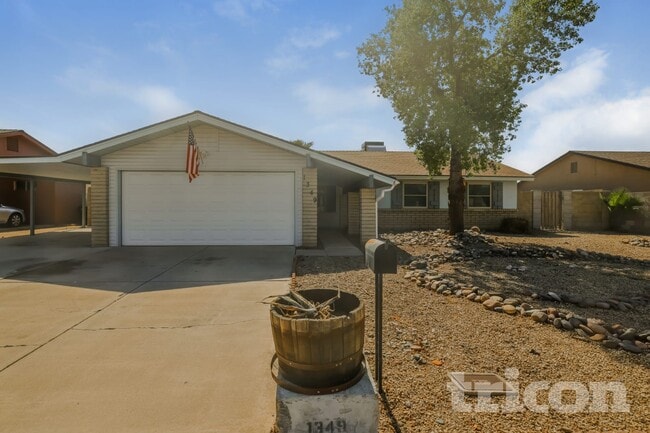 Building Photo - 1349 W Morrow Dr