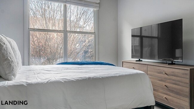 Photo - 49 Boulevard SE Unidad E-568