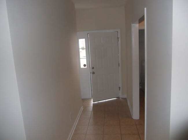 Photo - Spacious 3 bedroom with bonus!