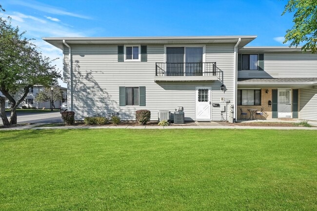 Building Photo - 1100 Stoughton Ct Unit 1711 Rental