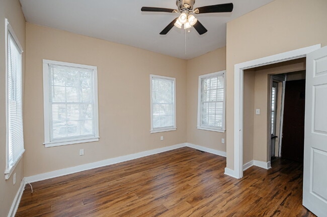 Renovated 2 Bed 2 Bath Charleston Victorian Home