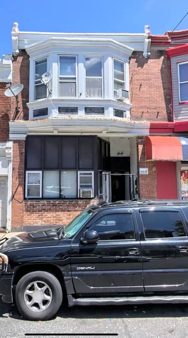 Building Photo - 1103 Lindley Ave Unit 3