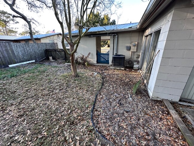 Photo - 263 Almansa Rd