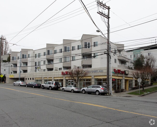 Primary Photo - 1800 Eastlake Apts (Scenic)