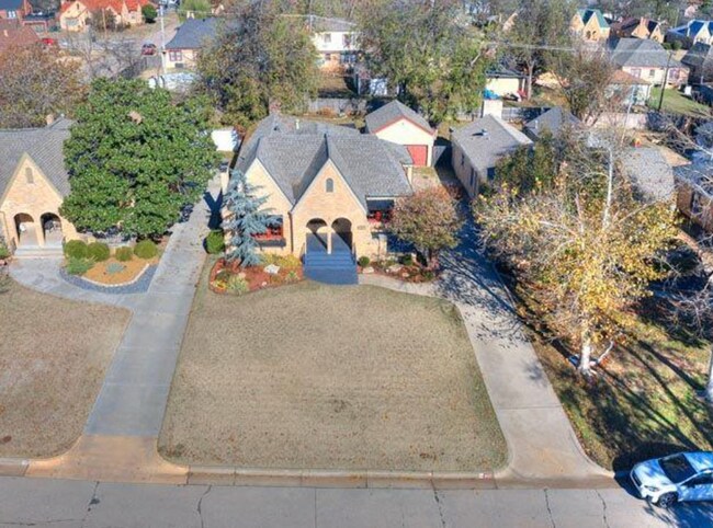 Photo - 2137 NW 27th St