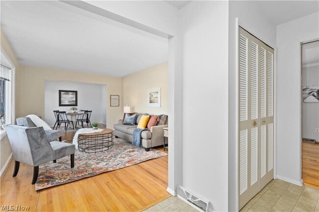 Photo - 9993 Hawley Dr