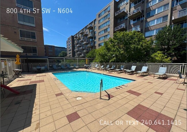 Photo - 800 4th St SW