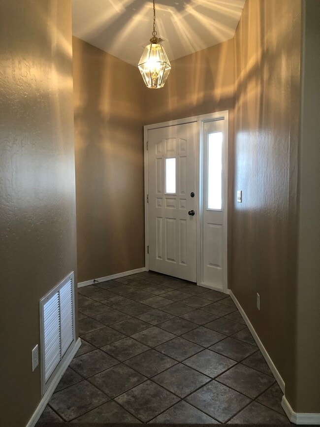 Photo - Spacious Three Bedroom Home in Granville R...