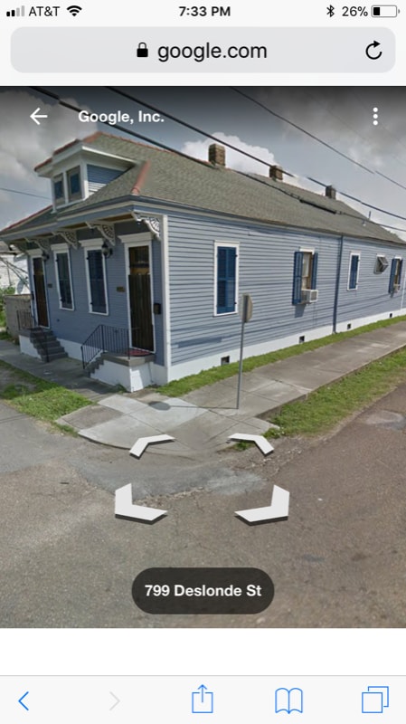4902 Dauphine St
