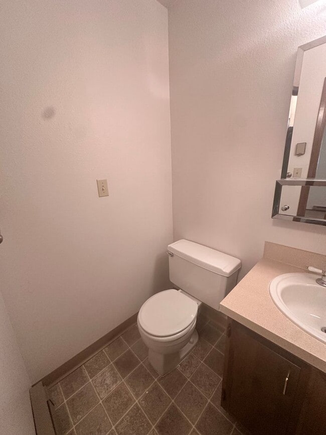 Photo - Olympic Vue Apartments Unit 1013 3
