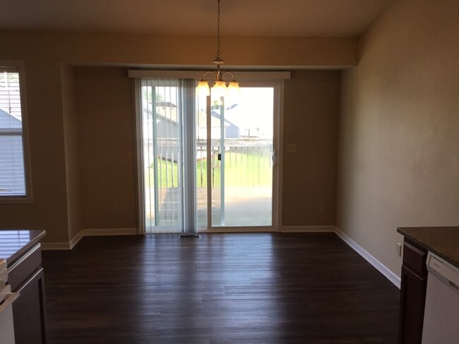 Photo - 6328 Sunnybrook Ln