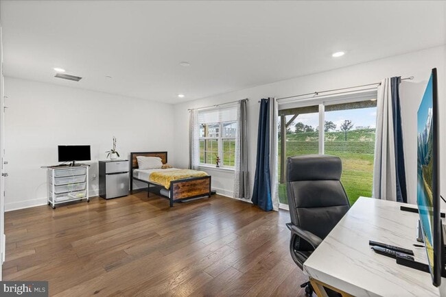 Photo - 122 ADA Hightower Ave