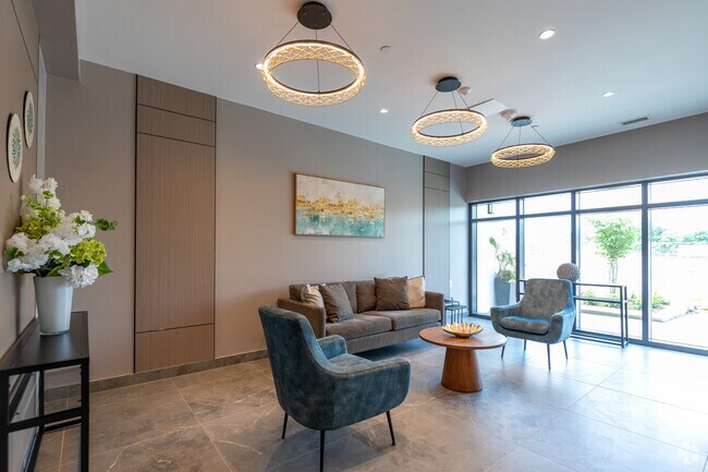 Lobby - SOHOSQ Rentals