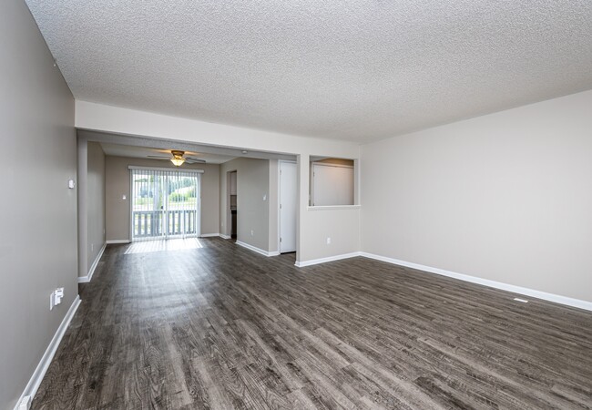 Photo - Maple Hills Apartments