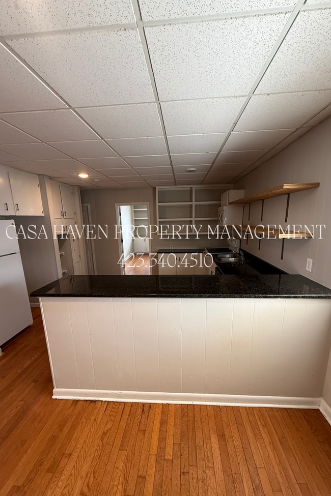 Photo - Johnson City, TN – 3 Bedroom Apartment with Utilities Included! Unit 206 E Watauga - 1