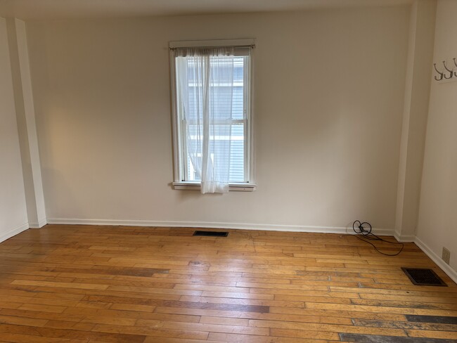Photo - 432-434 Colchester Ave Unit 432