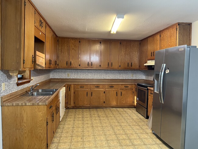 Photo - 1200 Wadsworth Rd