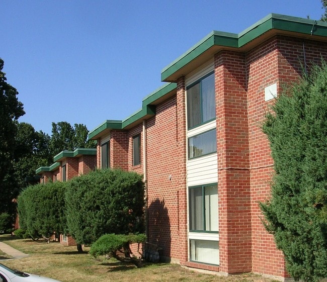 Town and Campus Apartments - Town and Campus Apartments