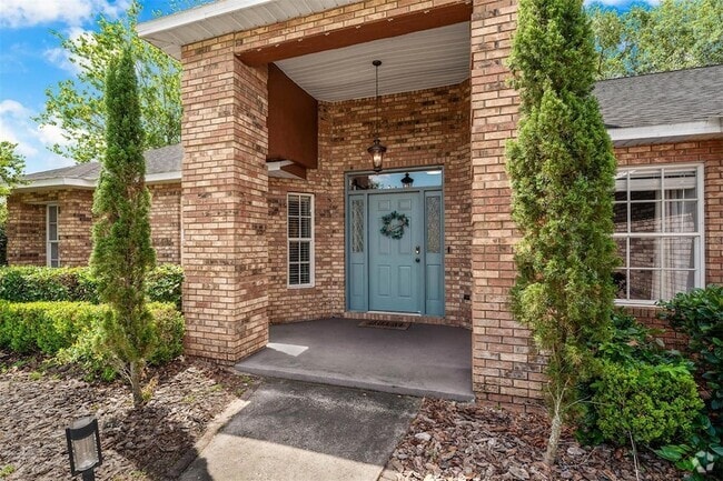 Building Photo - 10421 Mesa Ln Rental
