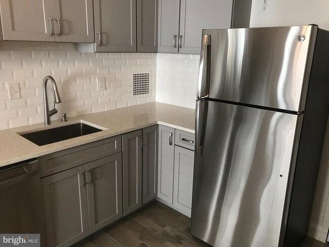 Photo - 3705 S George Mason Dr Unit 1903S