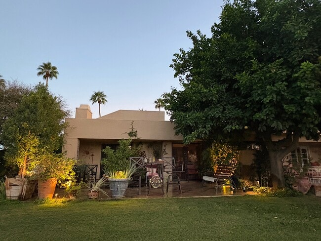 Building Photo - 17 Mission Ct Unit 17