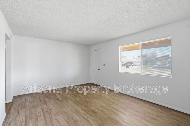 Photo - 2106 E Evergreen St