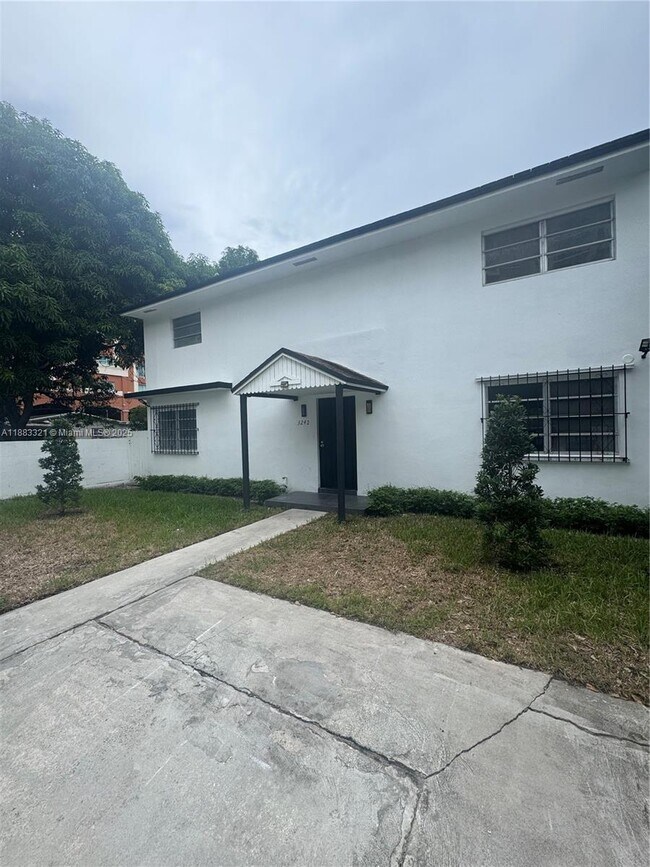 Photo - 3240 SW 22nd Terrace Unit 2