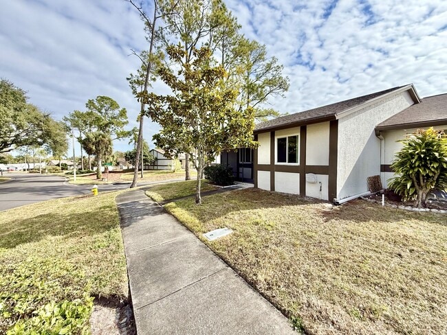 Photo - 2900 Grove Wood Blvd